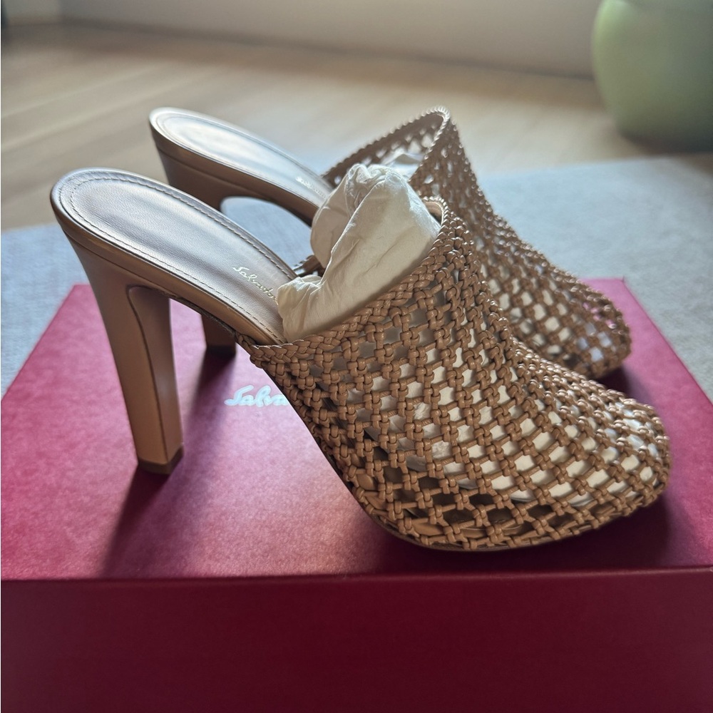 Salvatore Ferragamo Ellas X5